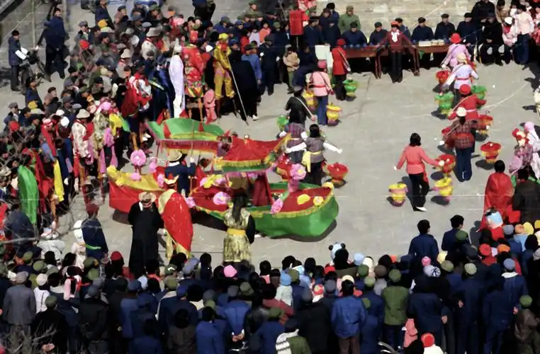 八十年代农村过年李百军作品