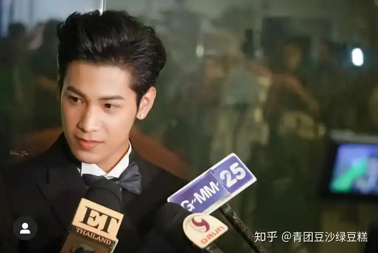 如何评价泰国明星singto疑似整容