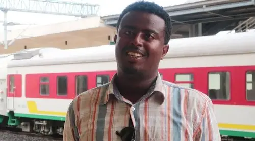 "你晓得嘛?"这位在亚吉铁路工作的非洲小哥四川话溜得很