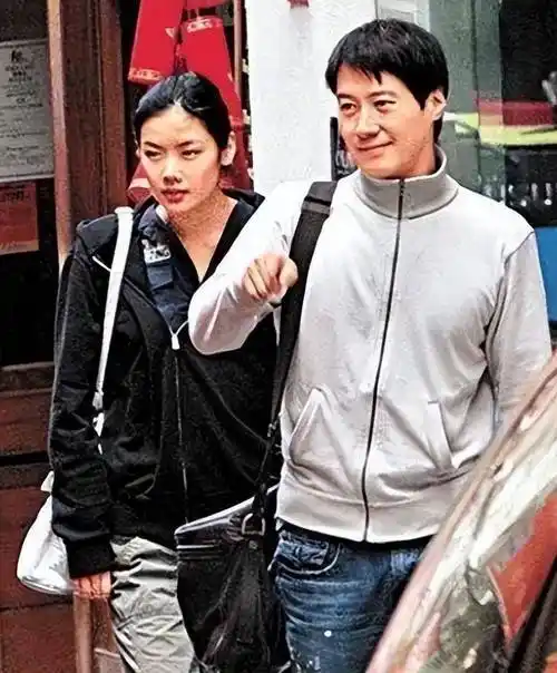 黎明:错过舒淇,被乐基儿伤透心,51岁如愿当爸爸,52岁娶小女友