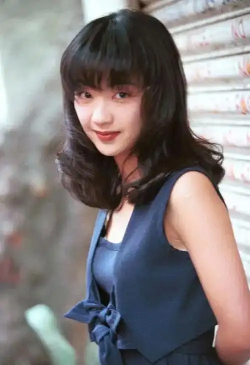 回顾陈慧娴3段失败恋情55岁没结婚没孩子父母为她操心