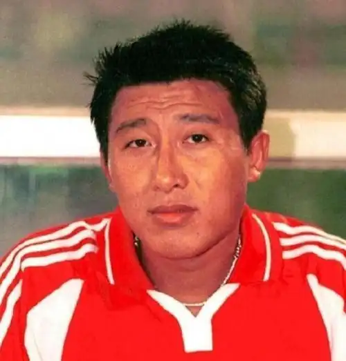 21年亲属揭秘张恩华死因:饮酒后突发心梗去世!范志毅:一路走好