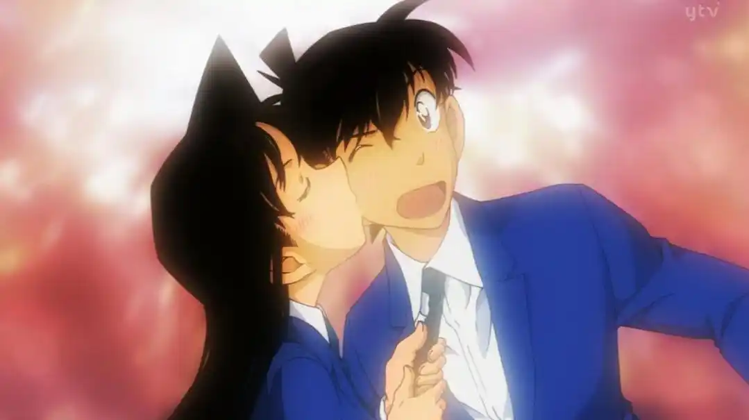 "新兰"上演跨世纪之吻