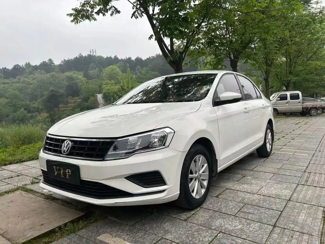 刚刚到店17年大众捷达,1.5自动档,相当省油保值的一款车, - 抖音