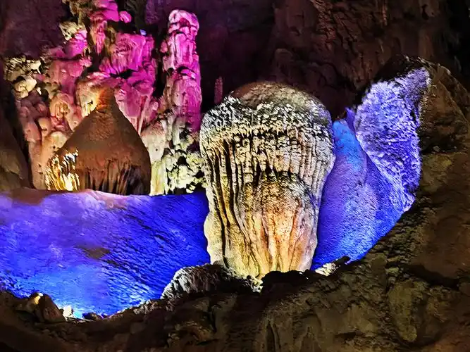 天下第一洞——织金洞