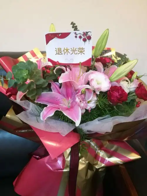 犹如说是欢送会,倒不如说是惜别会,惜别我的同仁们,她们光荣退休啦!