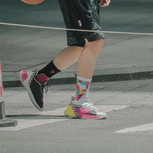 uzis态极帕克七代7蜕变篮球袜子高帮鸳鸯精英袜中筒搭配潮流男女