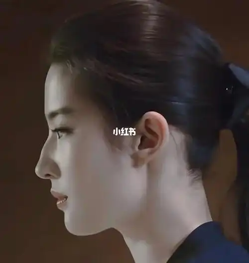 客观的来说,刘亦菲的驼峰鼻真的好看吗?