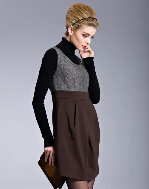 灰咖啡色时尚撞色连衣裙