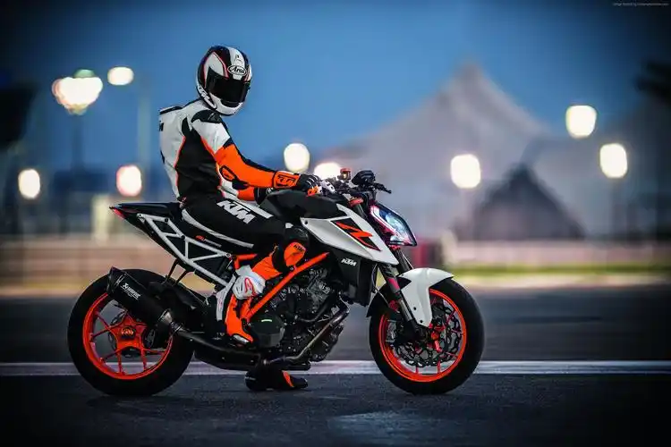ktm 1290超级公爵r,游览车2017(水平),图片,壁纸-桌酷