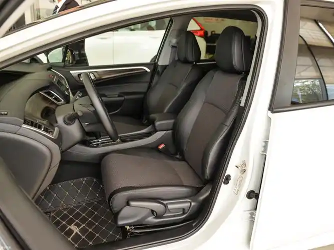 爱卡首页 汽车图片 本田 杰德 2020款1.