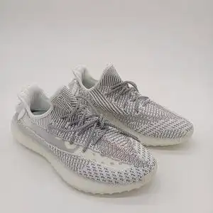 阿迪达斯yeezy 350v2 白天使椰子鞋休闲运动鞋