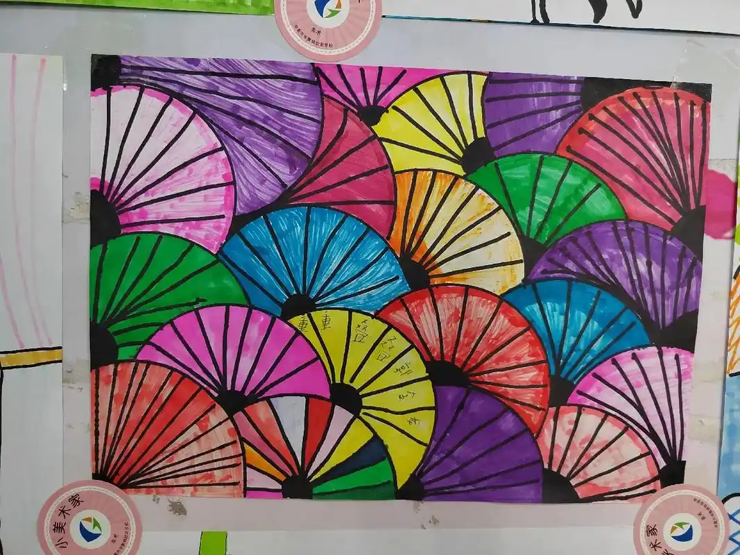 二年级下册美术课堂作品  重重叠叠 点线面 漂亮的包装纸   - 抖音