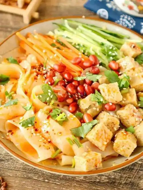 夏天怎么能少了凉皮凉粉从老店偷学的配方比例一准儿成功