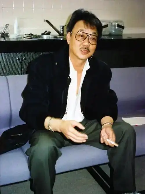 香港金牌经纪人陈自强