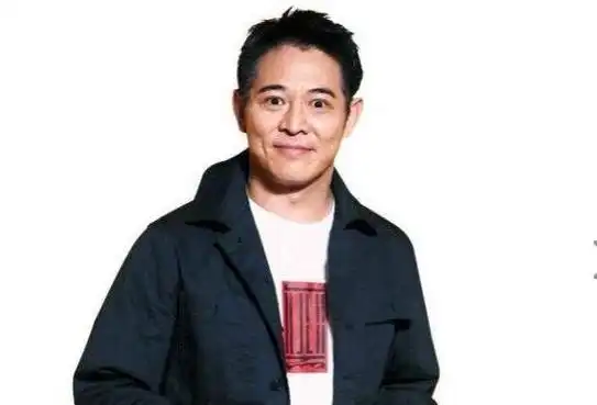 回顾李思生父李连杰把我和妈妈抛弃如果可以话我不想是他的女儿