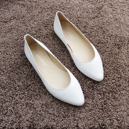 新款白色牛皮尖头浅口平底单鞋女春季百搭简约真皮大码女鞋船瓢鞋