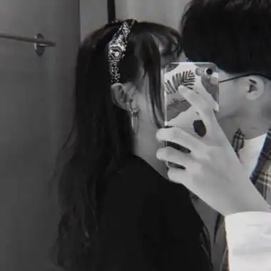 黑白情侣头像一对两张好看高清的黑白情侣图片头像