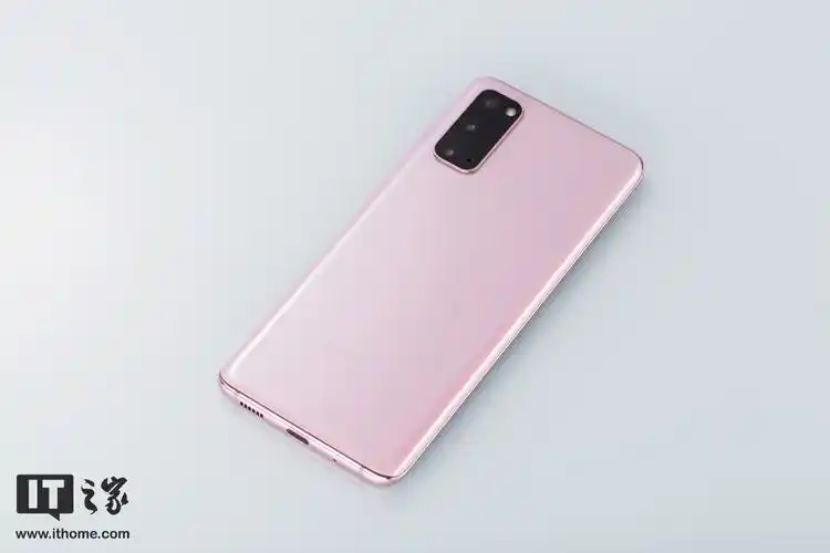 【it之家开箱】三星galaxy s20柔雾粉手机图赏:这颜值,不负机皇之誉
