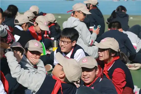 静安扬波中学强健康体魄展扬波风采2023年秋季运动会顺利召开