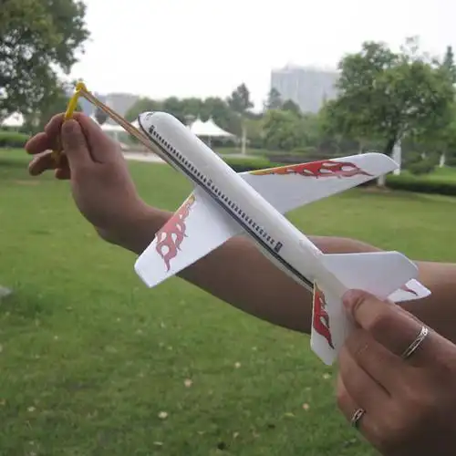 学生研学户外电动自由飞机diy橡筋回旋弹射飞机模型滑翔机航模