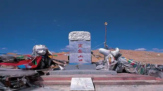 格尔木昆仑山口昆仑山泉不冻泉可可西里一日驰骋无人区