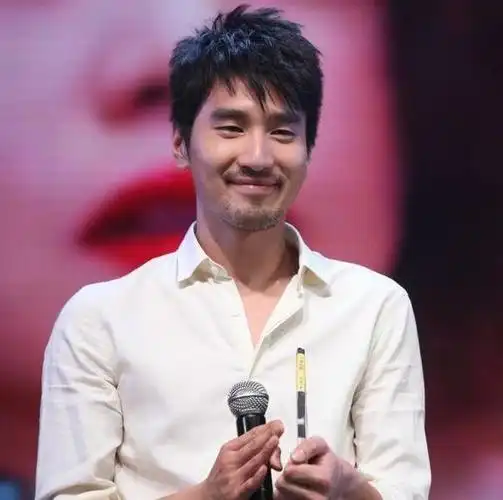 赵又廷:无私照顾岳母,甘当家里的保姆,还陪高圆圆走过丧母之痛