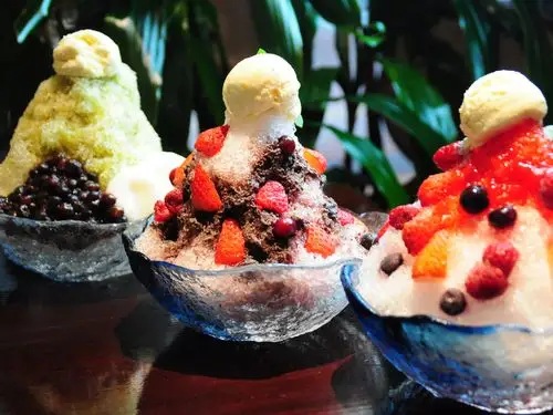 美味的刨冰,冰淇淋,甜点,夏天食品,草莓 壁纸 - 2560x1920