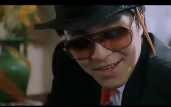 国产凌凌漆 星爷:枪其实我不在行 我最在行是用刀