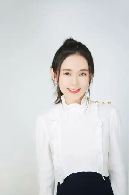 魏新雨(中国内地女歌手)_石塘网