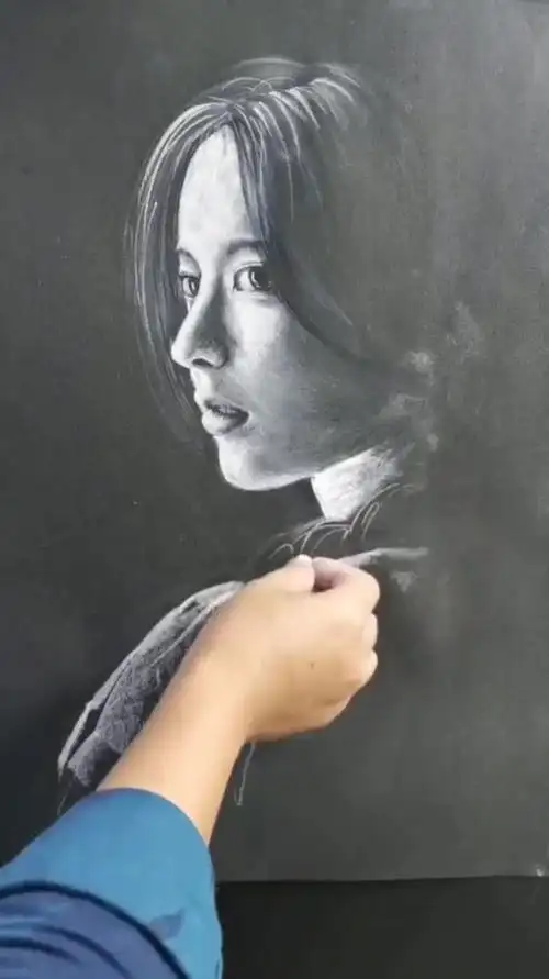 今日份粉笔画,画一个人像小姐姐,艺术与唯美的结合