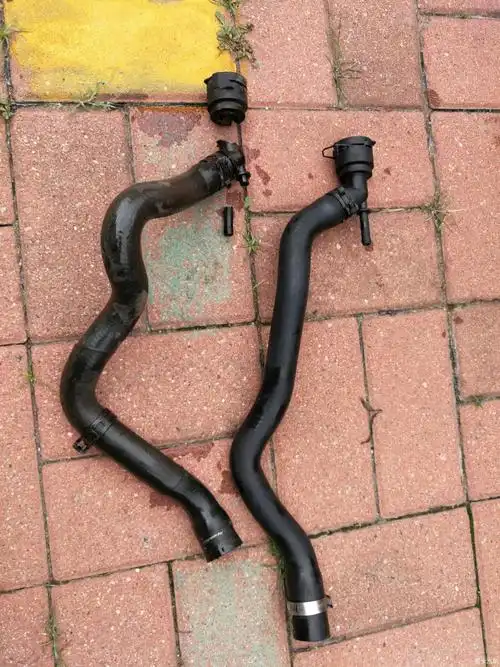 老宝来更换暖风水箱水管 2003年的车,还有比我更老的车吗-爱卡汽车网