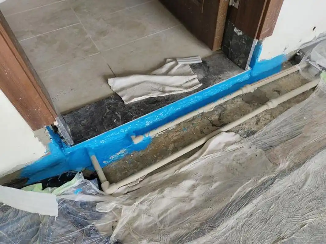 卫生间门槛石做止水墩后,防水层还要门口外延吗?