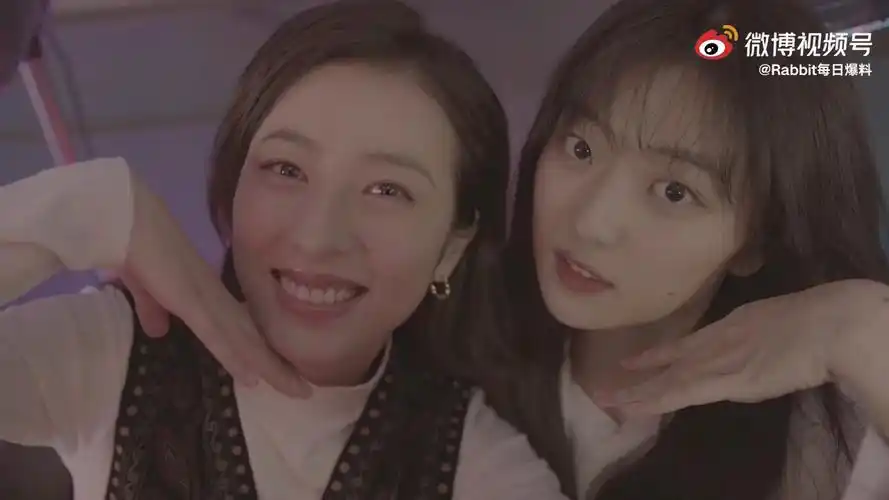 孙千亲了周雨彤