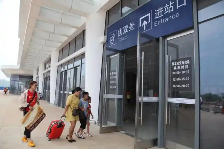 峡江火车站新站房正式启用