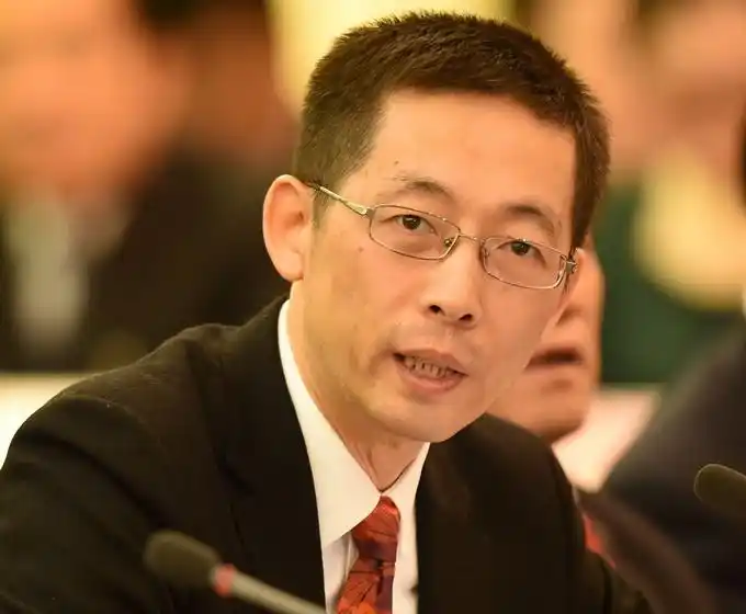 施一公请辞副校长 仍将继续保留在清华的教授职务