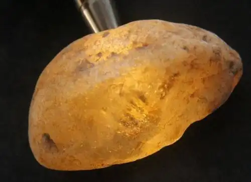 图文并茂学习翡翠原石种的老与嫩(第四集)水沫玉打光图