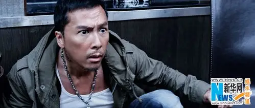 《特殊身份》曝人物海报 甄子丹:这次真的打到死