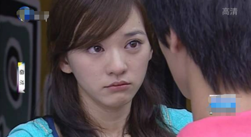 陈意涵并不是没有过经典角色,比如《奋斗》的方灵珊,《痞子英雄》的