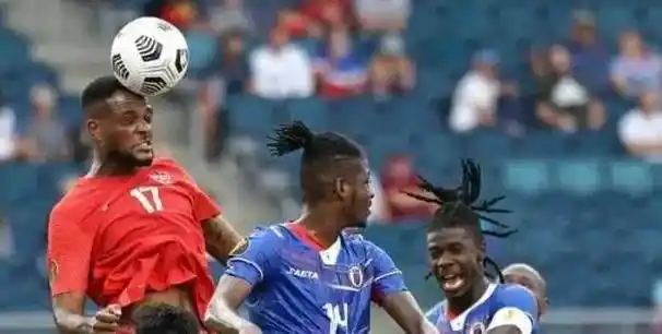 梅西首次亮相,巴萨4大巨星合体,对手排名高龙之队1位_比赛_德容_兹曼