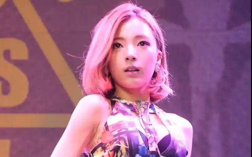 [合集]【rosequeen】(141024) 7p