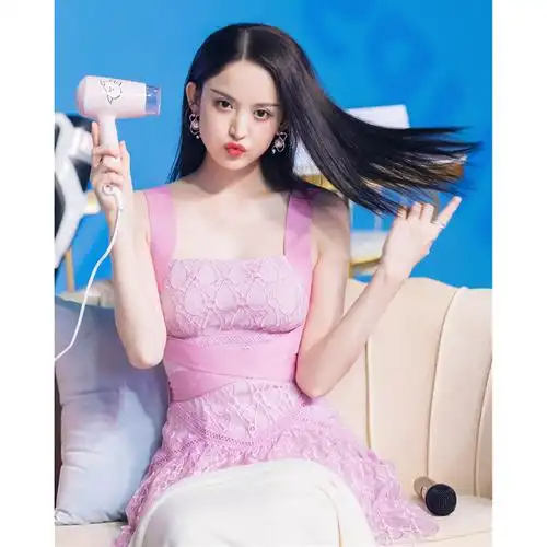 2022年粉色蕾丝方领露背连衣裙古力娜扎同款吊带裙露背蝴蝶结短裙