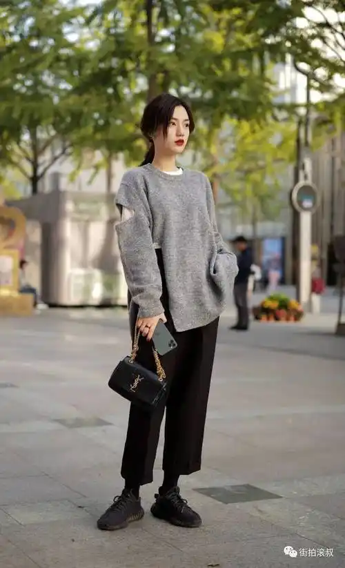 【滚叔街拍】秋天,是收获(好看的小姐姐)的季节_手机搜狐网