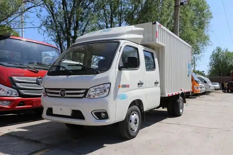 福田祥菱m215l116马力汽油31米国六双排厢式微卡bj5032xxy4av501