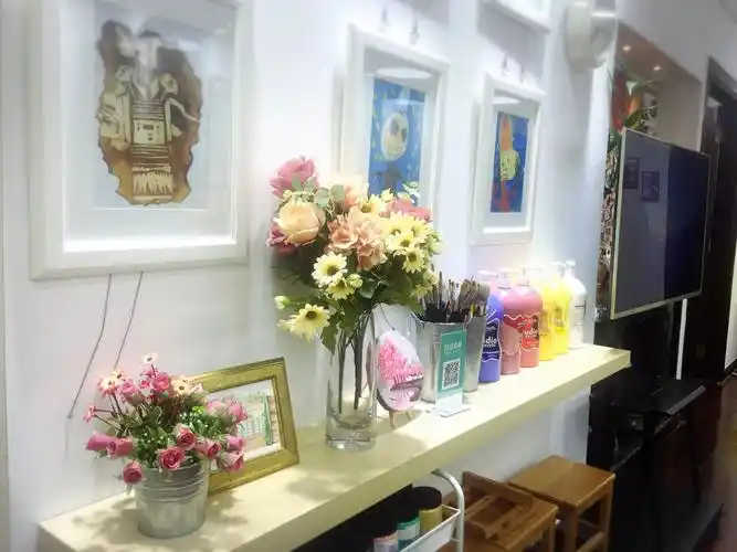 深圳红栏休闲油画沙龙(南山华彩画场)好玩吗,深圳红栏休闲油画沙龙