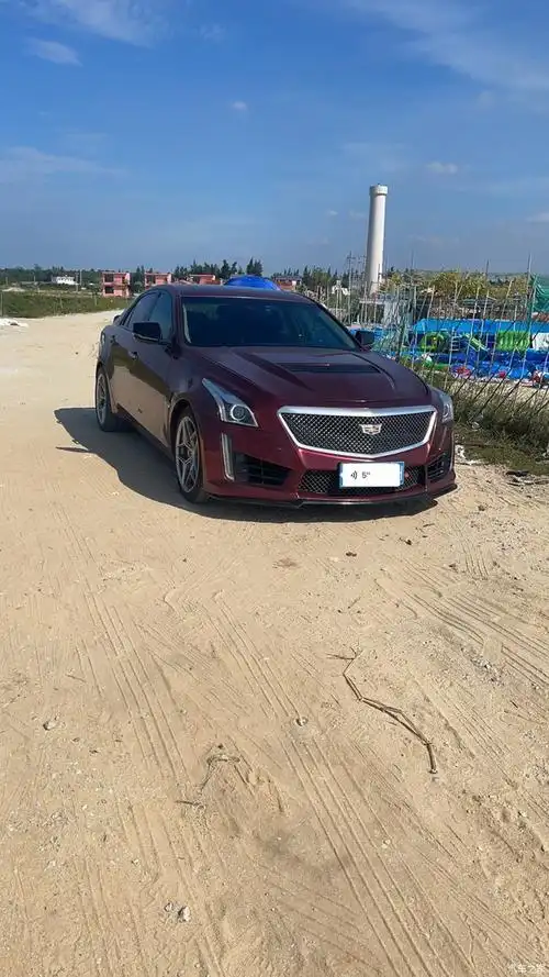 车主实拍凑个热闹凯迪拉克cts个人觉得这也属于一款经典车