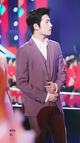 杨洋!西装羊!真棒