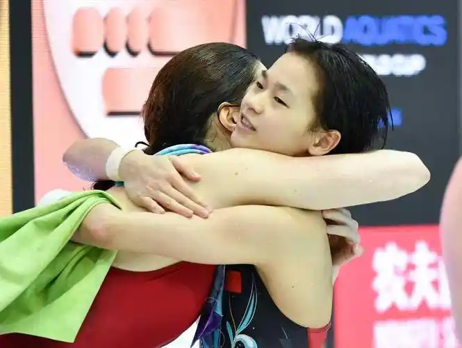 跳水世界杯柏林站全红婵女子10米台夺冠