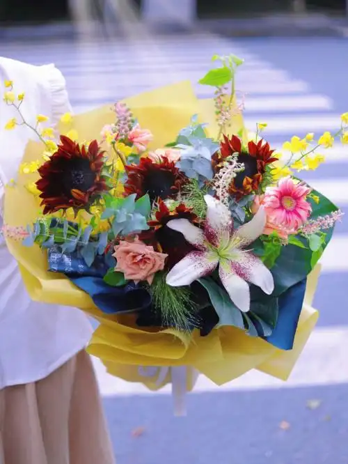 复古向日葵百合花束