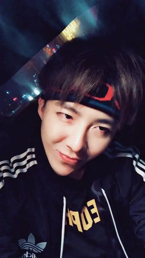 摩登兄弟刘宇宁生活照,明星,高清,帅哥,歌手,摩登兄弟,刘宇宁